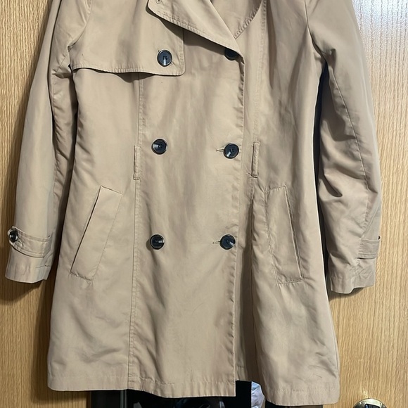 Primark size 8 camel color double breasted coat with buttons and front pockets - Picture 3 of 12